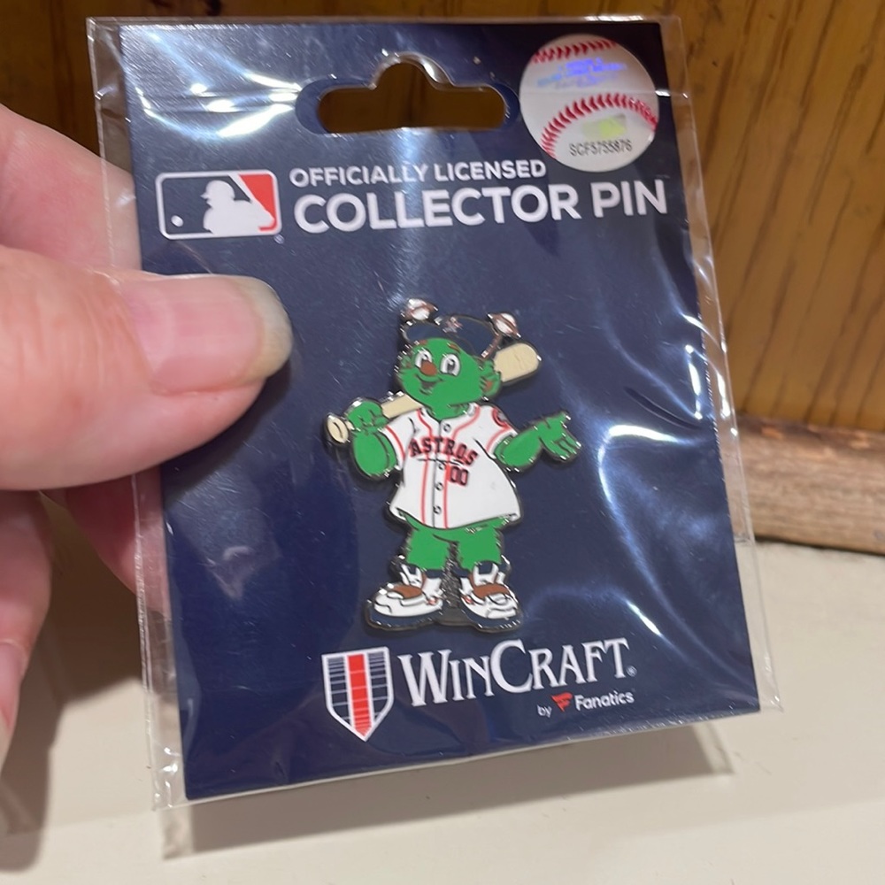 Houston Astros orbit pin hat lapel collector